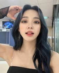 Cliff Kim's Instagram, Twitter & Facebook