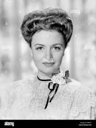 Gladys Gray's Instagram, Twitter & Facebook