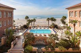 The hotel is located off moreton bay fig tree, just 15 minutes' walk from the city centre. Casa Del Mar Los Angeles Aktualisierte Preise Fur 2021