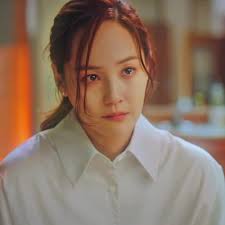 Oh Yoon Hee and Kang Ma Ri