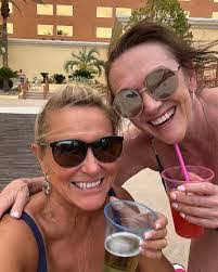 Melissa Seevers's Instagram, Twitter & Facebook