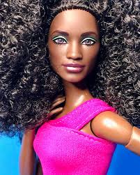 A couple of quick shots of the Tamika (The Little Mermaid) doll's head