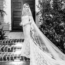 All The Details Behind Hailey Bieber S Vera Wang Wedding Reception Dress Dramatic Wedding Dress Wedding Dress Train Designer Wedding Dresses