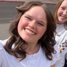 Kendra Neese's Instagram, Twitter & Facebook