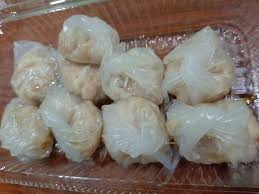 Untuk membuat sendiri di rumah, mungkin yang paling mudah membuat dimsum udang. Dumpling Udang Dimsum Homemade By Sisters Kitchen Facebook