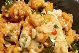 Ayam masak kicap bersama kentang, yg mudah, pantas dan yg paling penting…rasanya cukup sedap. Apa Kata Hidang Ayam Buttermilk Untuk Anak Anak Di Musim Cuti Sekolah Ini Resipi Mstar
