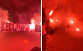 Daerah ini terletak di tenggara muar, barat daya kluang, timur laut pontian dan selatan segamat. Youth Nabbed Over Gathering In Batu Pahat Asia Newsday