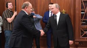 Основатель фонда борьбы с коррупцией. Zyuganov Putinu Aleksej Navalnyj Molodoj Elcin Tolko Trezvyj