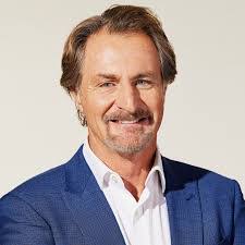 Alex Hickey's Instagram, Twitter & Facebook