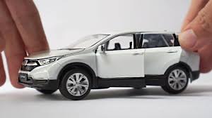 If you opt for the turbocharged engine, you will get an amount of power fit to rival that of the cr. Unboxing Of Honda Crv Crossover Suv 1 32 Scale Diecast Model Car Youtube