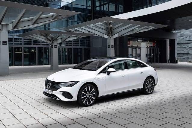 2023 Mercedes-Benz EQE350+ Is More Than a Junior EQS
