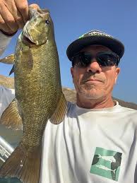 Mike Cooke 20mins in to his session and a 20lber from peg 2. It's doing the  fish lately.