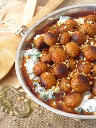 Ispanak Yataginda Fellah Koftesi Ispanak Gida Yemek