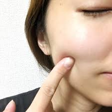 老け顔の根本治療 オヤツを食べて 浮気してないよな と夫に疑われるほど若返った方法がスゴイ kurumilk 美肌 スキンケア 若返り アンチエイジング 肌 メイク