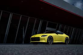 According to overseas sources such as car and driver , the 400z should produce around 298 kw (or 400 horsepower, hence its name). Nissan 400 Z Wird Am 17 August Vorgestellt Auto Illustrierte Das Schweizer Automagazin