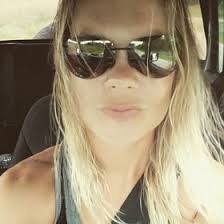 Leanne Duke's Instagram, Twitter & Facebook