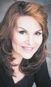 Lisa Osteraas's Instagram, Twitter & Facebook