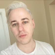 Derek Boucher's Instagram, Twitter & Facebook