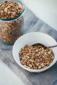 Rezept Fur Erdnuss Crunch Granola Mein Musli Der Woche Crunchiges Knuspermusli Mit Erdnussmus Gerosteten Erdnusse Knusper Musli Lebensmittel Essen Rezepte