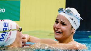 Kaylee mckeown bio, video, news, live streams, interviews, social media and more from the 2021 tokyo olympic games. Australia S Kaylee Mckeown 19 Smashes Women S 100m Backstroke World Record Swimming News Enternews