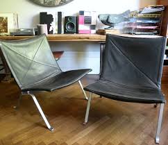 Hvass is the author of hanne kjaerholm houses. Pair Of Original Pk22 Chairs By Poul Kjaerholm Decorative Collective