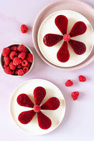 Bouchees Aux Speculoos Vanille Et Framboises Amandine Cooking En 2020 Framboise Vanille Coulis Framboise