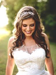 We love to present most of these pictures. Loose Curly Hairstyles Wedding Ecemella