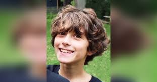 Alexander Edmonds's Instagram, Twitter & Facebook