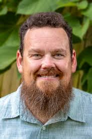 Dale Halstead's Instagram, Twitter & Facebook