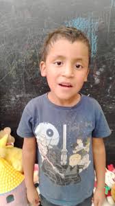 Lo conoces? 🆘 Solicitamos apoyo para localizar a algún familiar del niño  de esta fotografía 👇🏼 quien dice llamarse “Sebas”, el menor de edad de  tentativamente 6 años fue encontrado en las