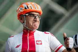 Życiu fabio jakobsena nie zagraża już niebezpieczeństwo, a lekarzom udało się ustabilizować jego stan. Czeslaw Lang Kiedys Pod Koszulki Wkladalismy Gazete Sport W Interia Pl