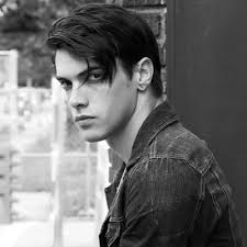 The Ivory (@theivoryartist)