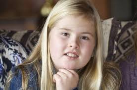 Princess amaliauit máxima, portret van een prinses, docu nos Konigshaus Der Niederlande Amalia Wird Erste Prinzessin Von Oranien Thronwechsel In Den Niederlanden Stuttgarter Zeitung