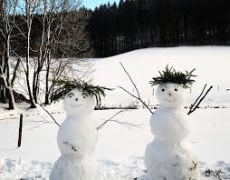 Es sind mehr als 42.000.000 stockfotos, vektorgrafiken. Schneemann Schneefrau Winter Schneespass Archive Griesbachhof