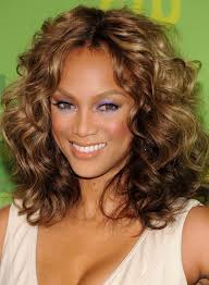 Medium length wavy hairstyles for black women. 50 Simple Bridal Hairstyles For Curly Hair