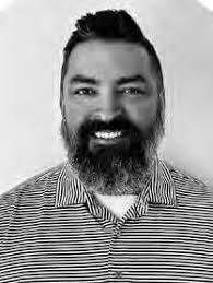 Lori Palomo's Instagram, Twitter & Facebook