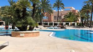 Apartamentos, villas individuales, adosadas… junto al mar, junto al campo de golf, al centro ecuestre o la montaña. Oliva Nova Beach Golf Valencia Holidaycheck