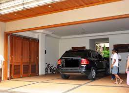 Sebuah rumah yang enak selalu dihubungkan dengan rumah besar dengan lahan luas dan desain klasik yang megah. Desain Garasi Mobil Depan Rumah Cek Bahan Bangunan