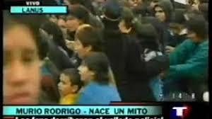 Rodrigo bueno nació el 24 de mayo de 1973 en la ciudad de córdoba, y desde pequeño con 27 años y aún mucho para darle a la música y a su público, rodrigo vivió mucho, muy rápido, más veloz. A 20 Anos De La Muerte De Rodrigo En Berazategui El Potro Cordobes Que Supo Conquistar La Provincia De Buenos Aires Lanoticia1 Com