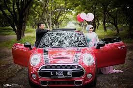 Hal itu terjadi lantaran mumuk gomez dan eno retra memilih baju sunting khas minangkabau. Terbaik Dari Foto Prewed Dengan Mobil Gallery Pre Wedding