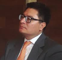 Elites y Democracia.