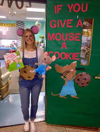 If You Give A Mouse A Cookie Bookcharacter Teacherlife Ifyougiveamouseacookie Readin Teacher Halloween Costumes Storybook Character Costumes Cookie Costume