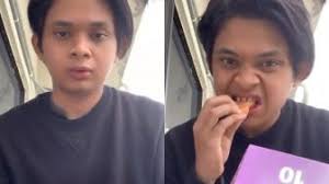 Watch short videos about #saranghaeyo_oppa on tiktok. Kocak Gigit Bts Meal Pria Ini Auto Glowing Pancarkan Wajah Oppa Korea