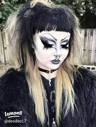 Stunning Goth Makeup Ideas to Try