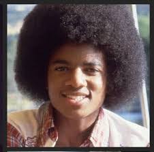 Erin Squire's Instagram, Twitter & Facebook