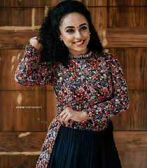 On saturday, couple pearle maaney and srinish aravind announced they were expecting their first child through the actress' social media page, in her q. Pearle Maaney Instagram Photos 9098 005 Kerala9 Com