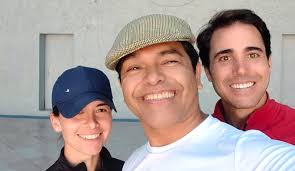 Ya entrena el matador Leonardo Benítez a la novillera Miriam Cabas