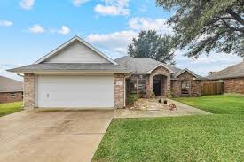 3-Bedroom Homes for Sale in Benbrook TX