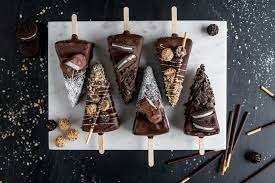 Die 3 eiweisse mit der prise salz steif schlagen. Cake Sticks Schoko Kuchen Am Stiel Caketrend Cakesicles Sallys Welt Sallys Blog