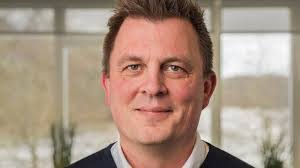 Wayne Woodward's Instagram, Twitter & Facebook